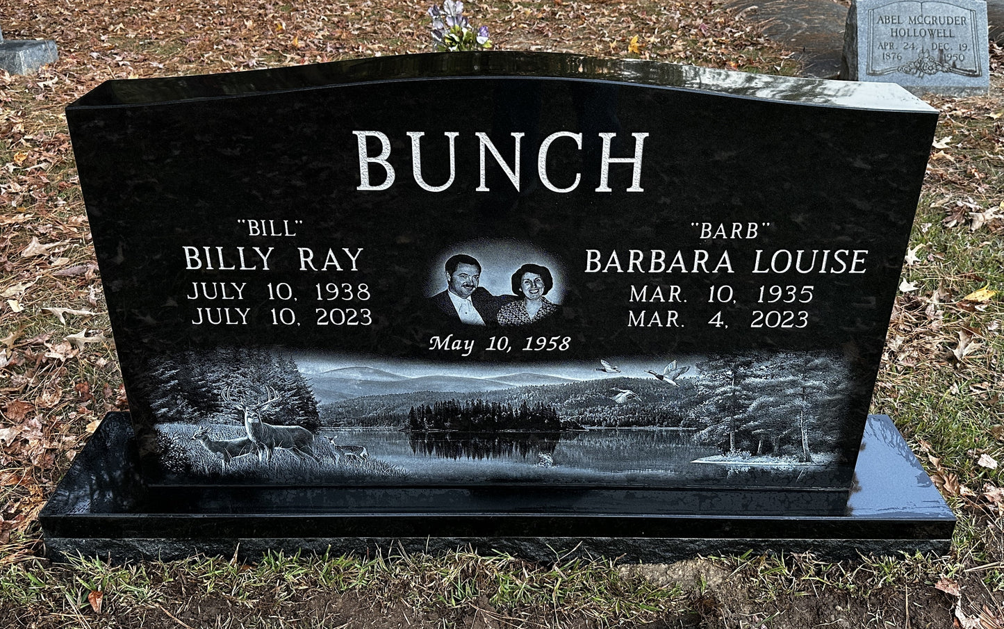 Companion Upright w/ Etched Portrait & Natural Scene