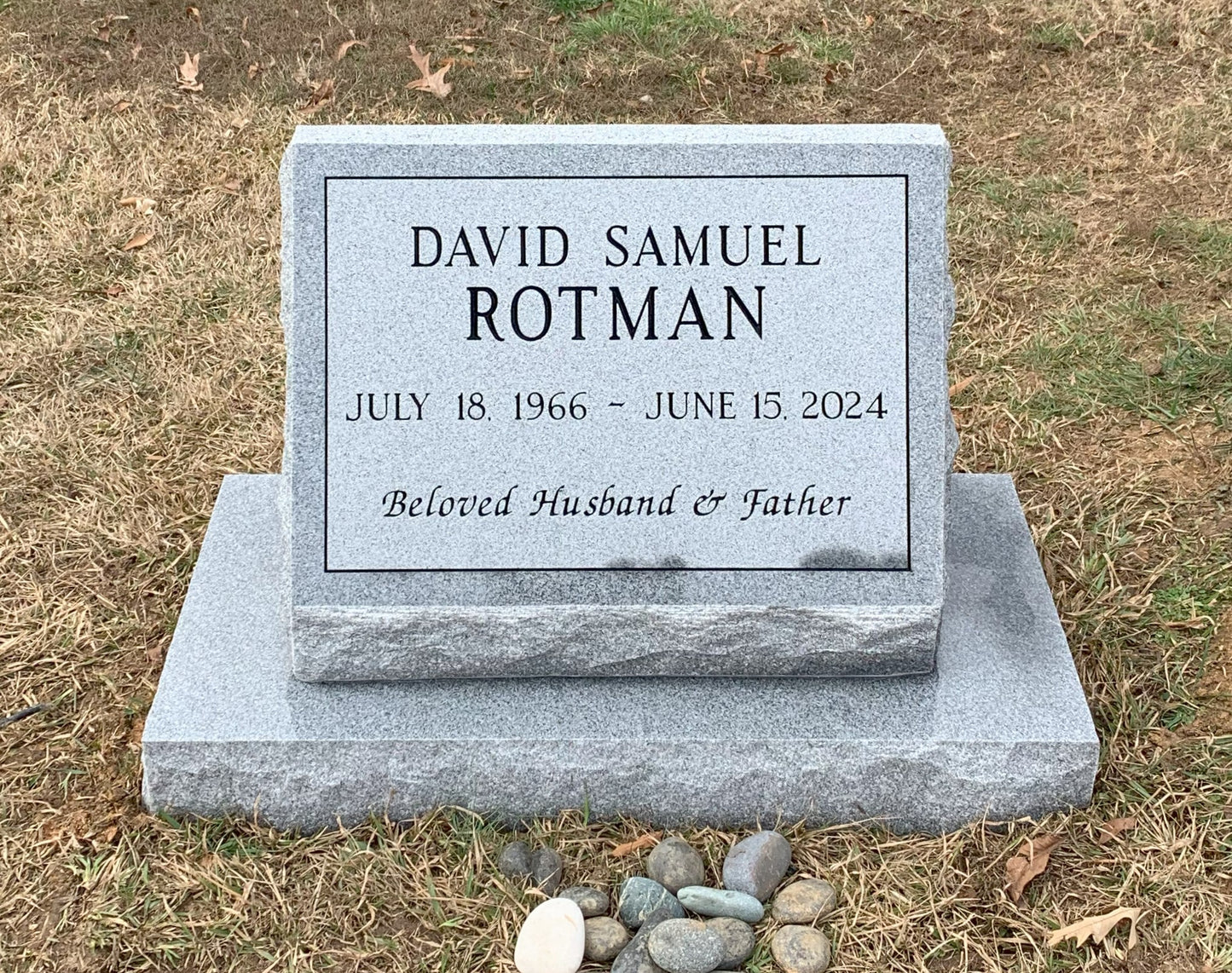 Individual Straight Top Slant Marker On Base w/ Panel